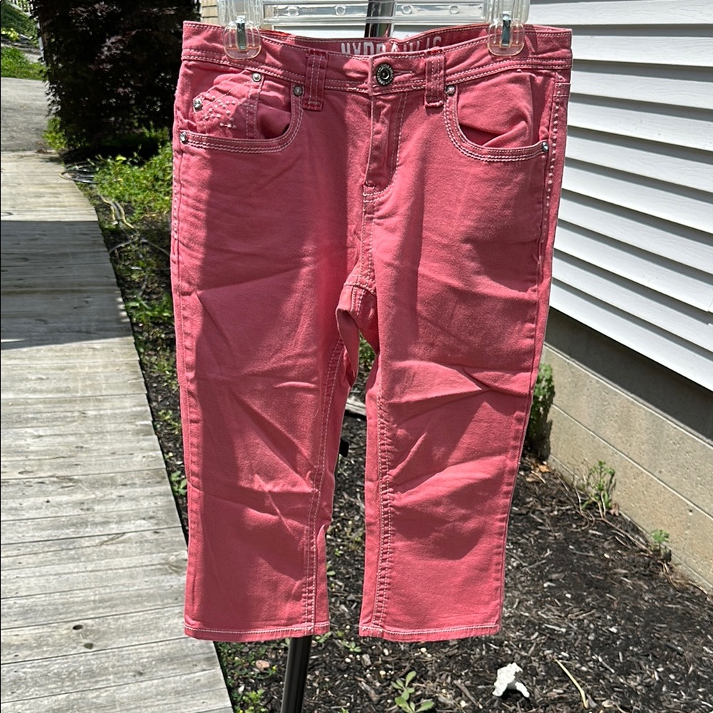 Stylish Salmon Women’s Cropped Jeans